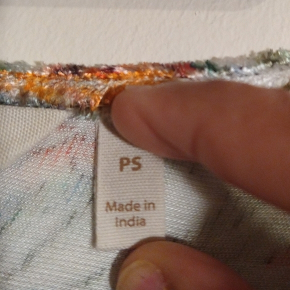 Soft surroundings Ashbury top - Picture 4 of 5